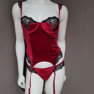 Georgine Velvet And Lace Corset Persian Red